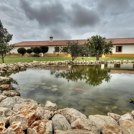 Alloggio per agriturismo Monte Joao Roupeiro - *