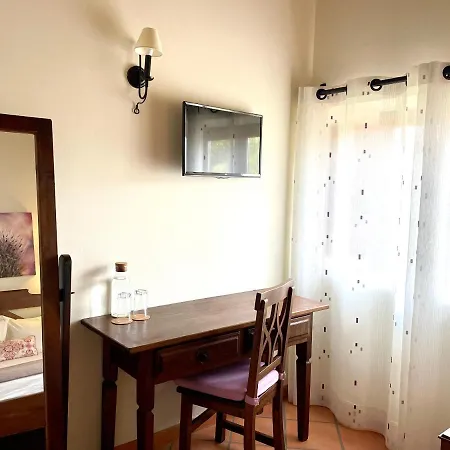 Monte Joao Roupeiro - *