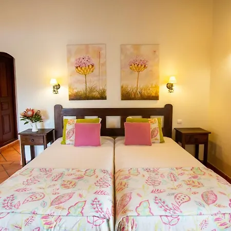 Monte Joao Roupeiro - Vakantieboerderij Odeceixe